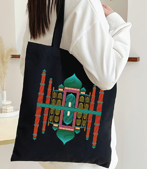 Taj Mahal Tote Bag